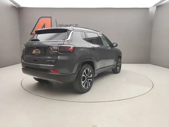 Jeep Compass view 7