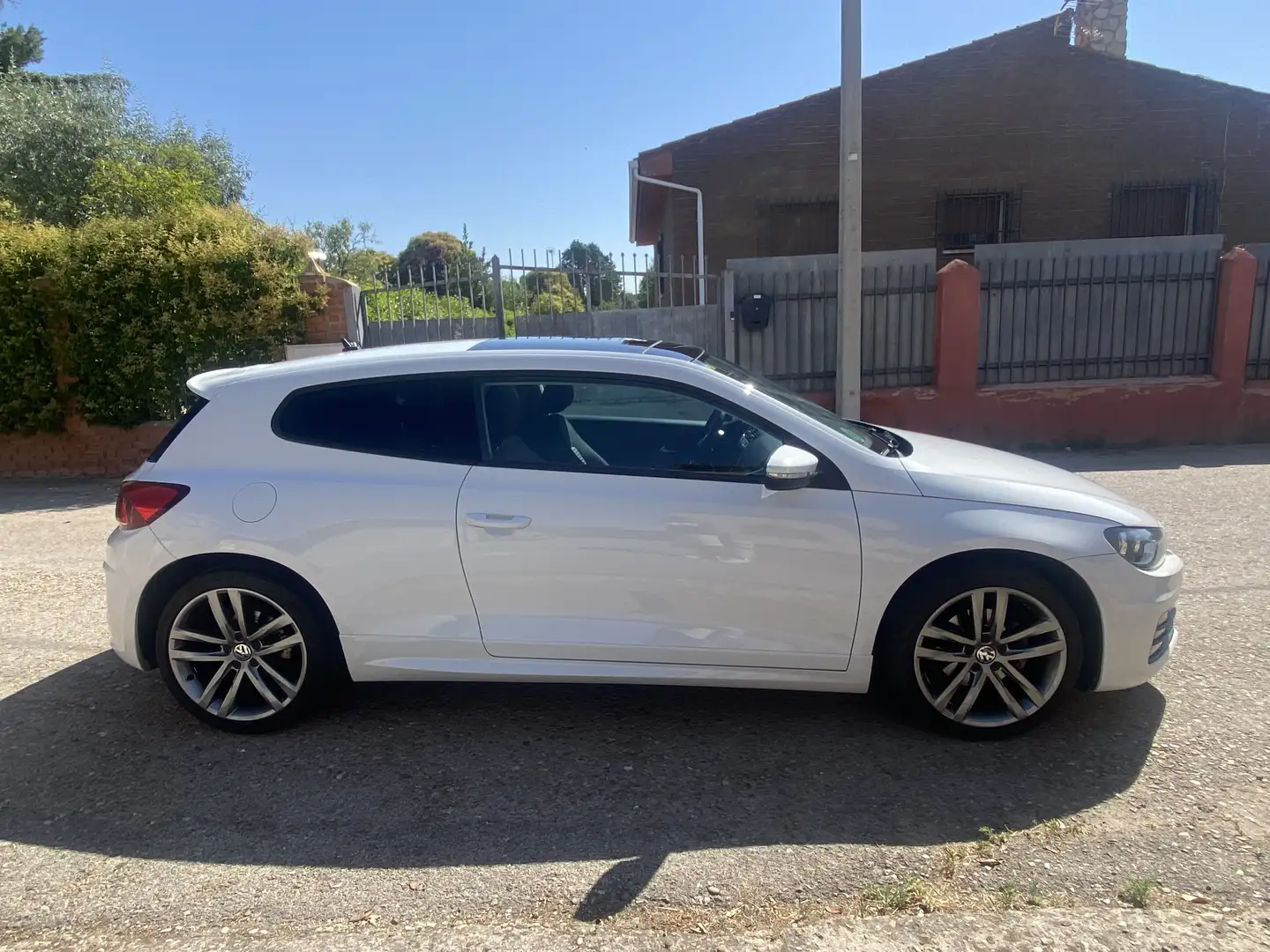 Volkswagen Scirocco 1.4 TSI BMT Typhoon by R-Line - 2