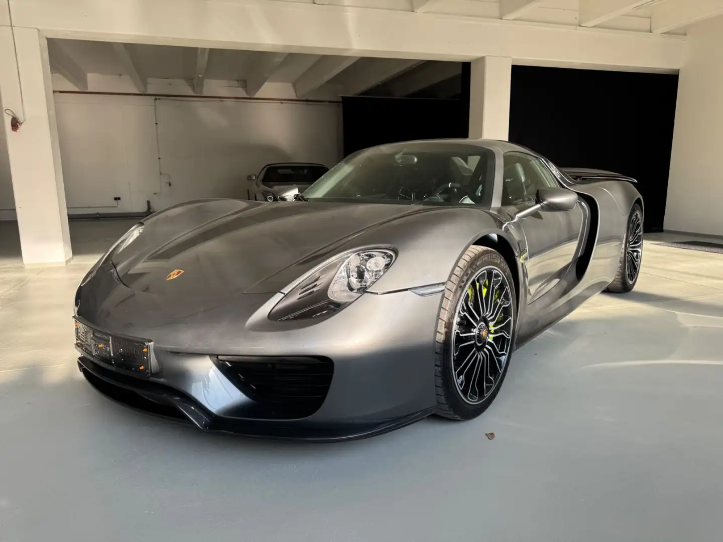 Porsche 918 Spyder METEORGRAU  LIFT Grau - 1