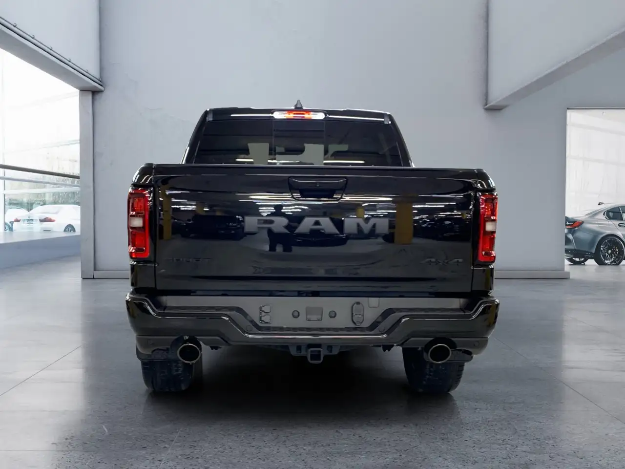 RAM 1500 снимка RAM 1500