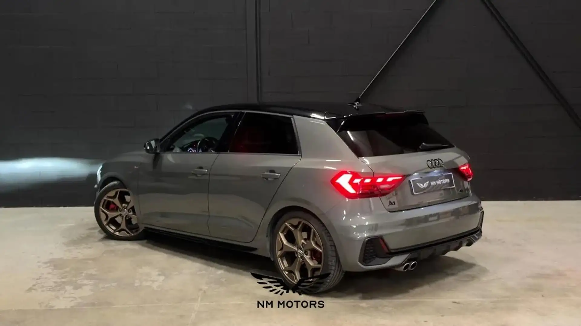 Audi A1 40 2.0 TFSI S-Tronic 200 CV - Kit ABT - Garantie Noir - 2