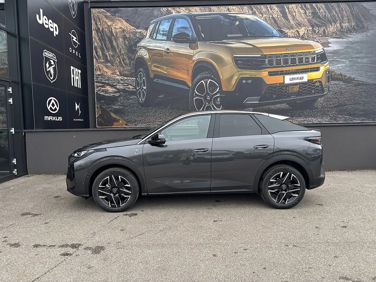 Peugeot 3008 Hybrid 136 E-DCS6 GT Aut. inkl. 360° Vision & D... Grau - 2