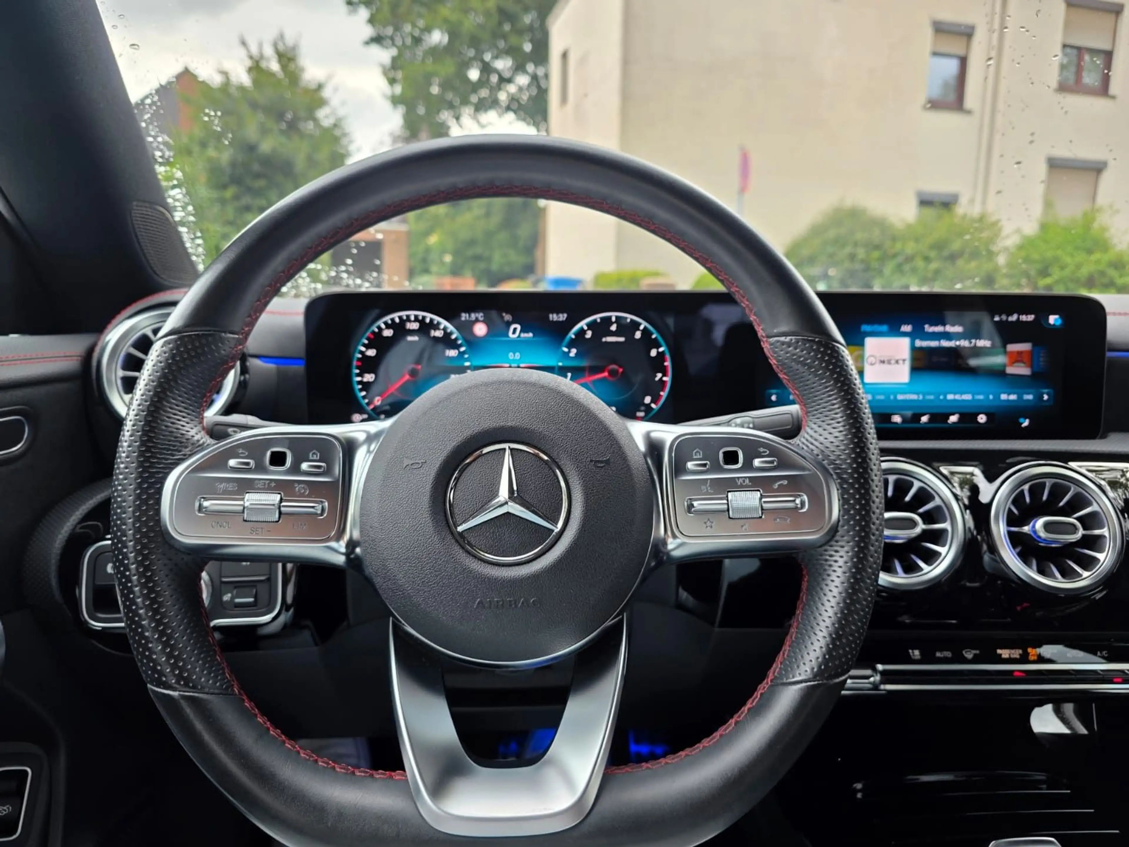 Mercedes-Benz CLA 220 4Matic Coupe/Automatik/AMG/LED/ — photo 10