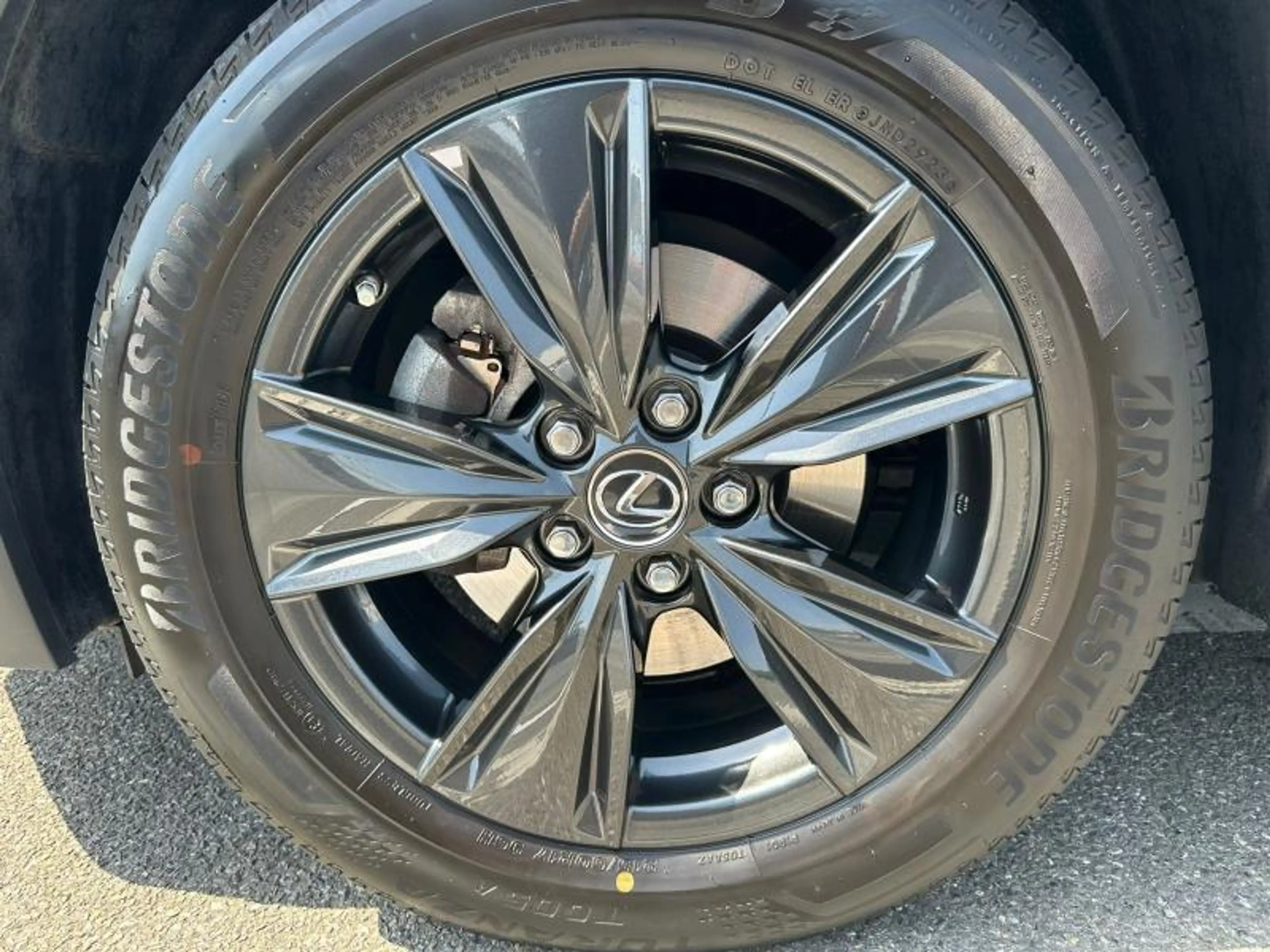 Lexus UX 250h Business Line — photo 8