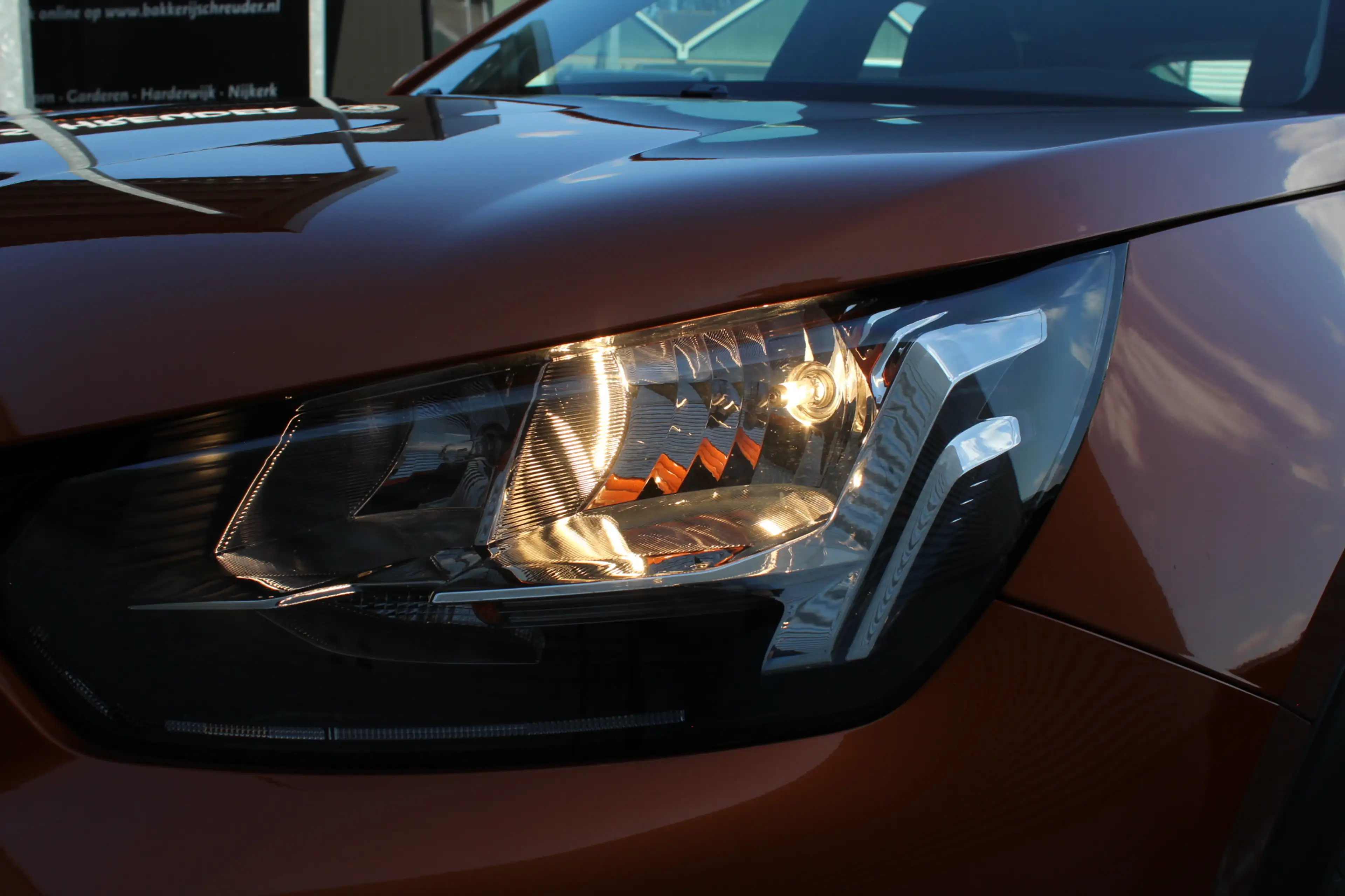 Peugeot e-2008 EV Active 50 kWh | Camera | Carplay | Cruise — photo 27