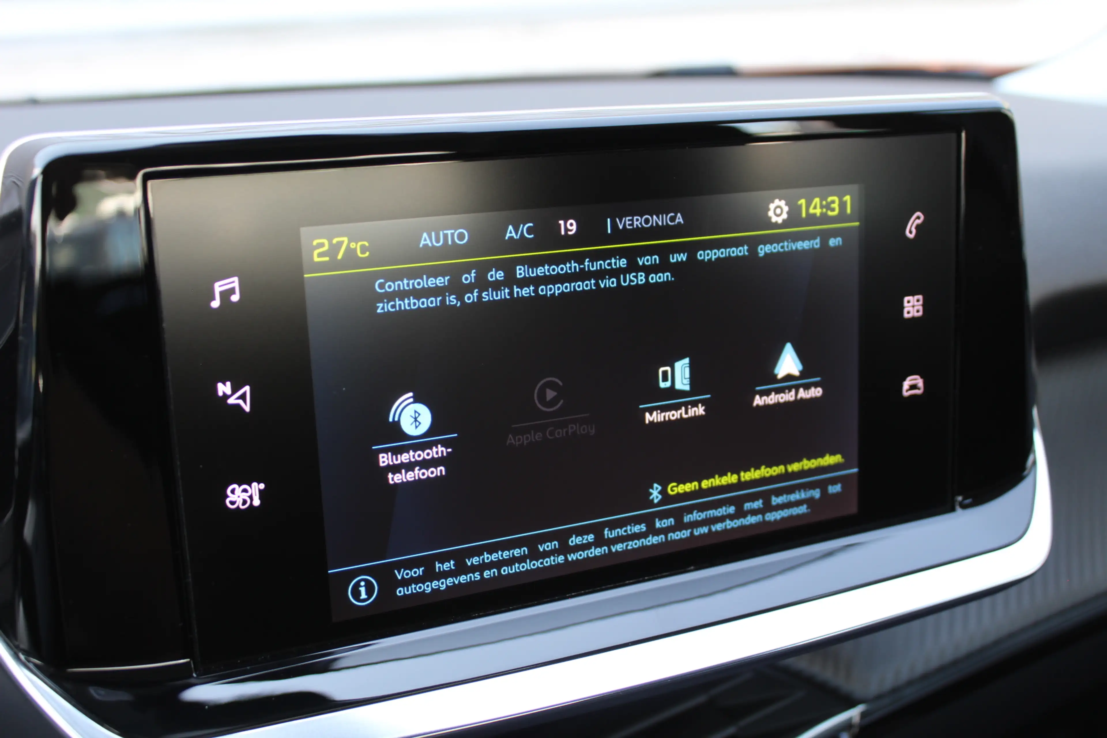 Peugeot e-2008 EV Active 50 kWh | Camera | Carplay | Cruise — photo 15