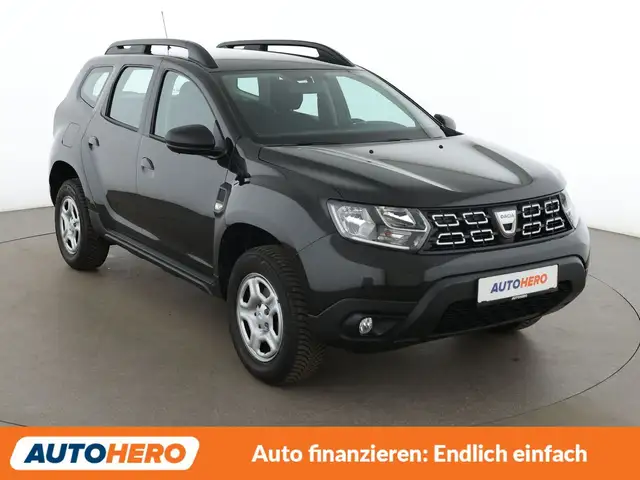 Dacia Duster view 8