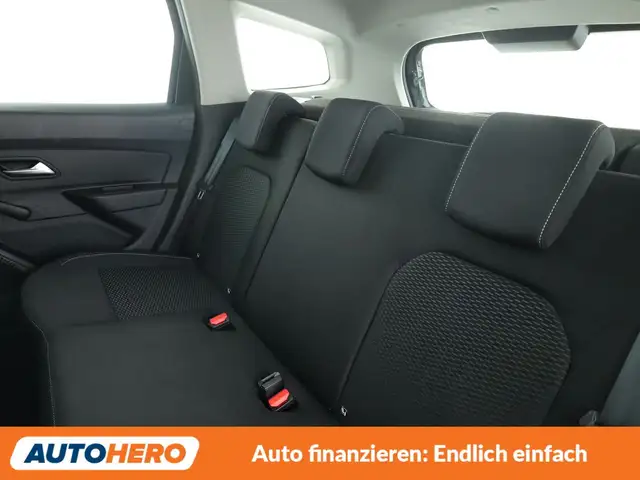 Dacia Duster view 14