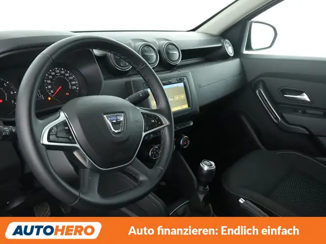 Dacia Duster view 11