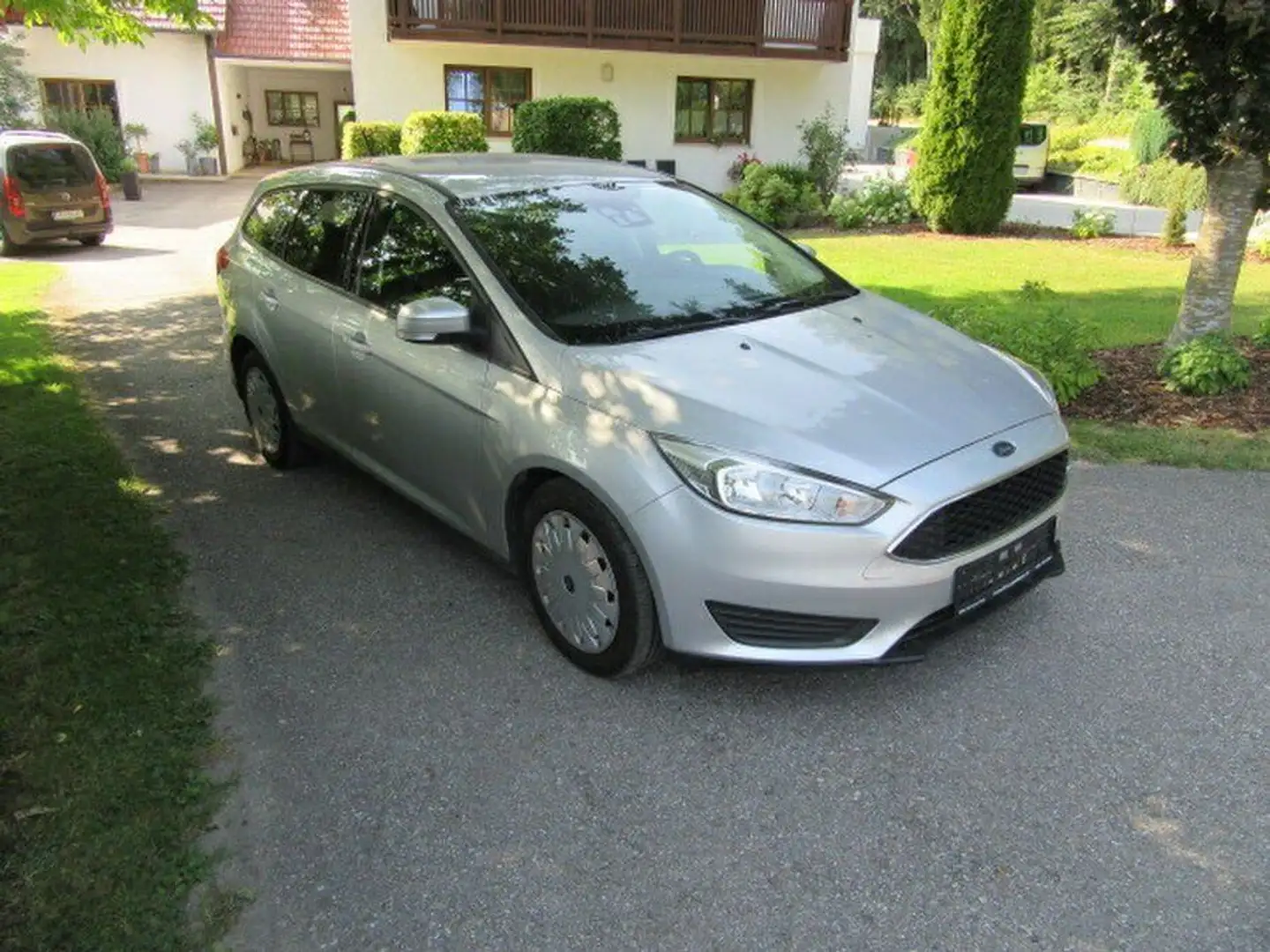 Ford Focus Trend Silber - 2