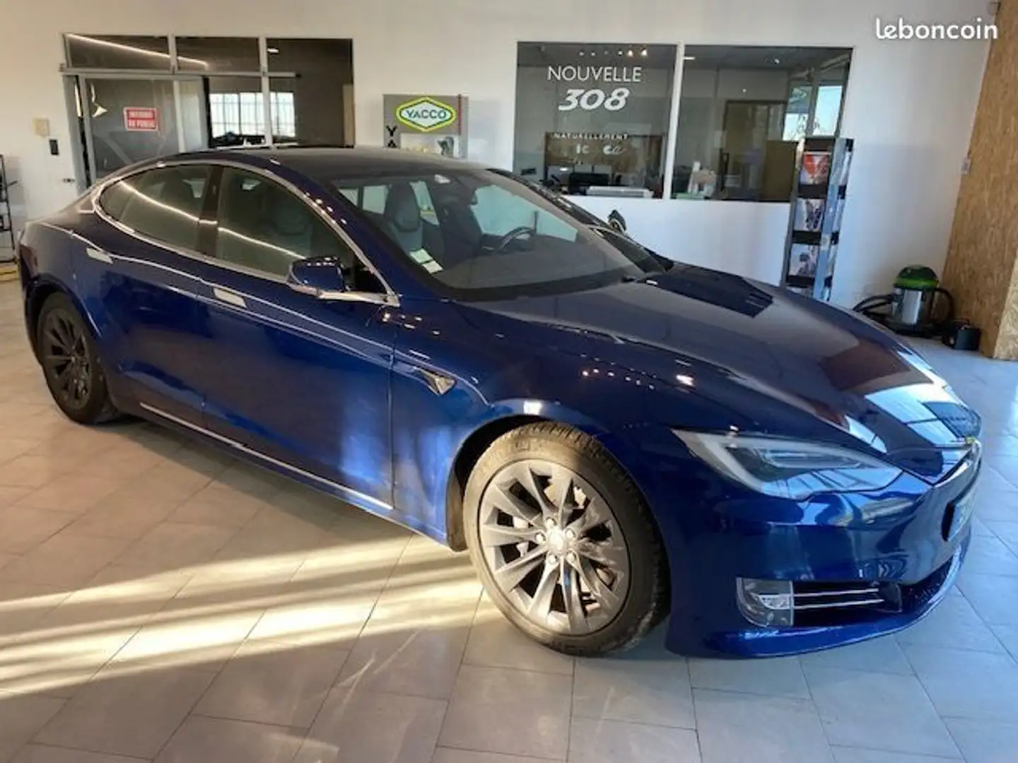 Tesla Model S 75D Dual Motor AUTOPILOT Amélioré Toit Pano Bleu - 2