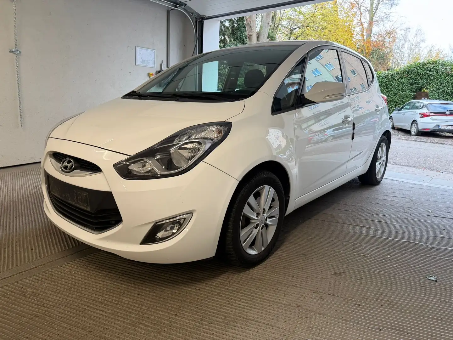 Hyundai iX20 iX20 1.4 CRDi Business Edition Wit - 2