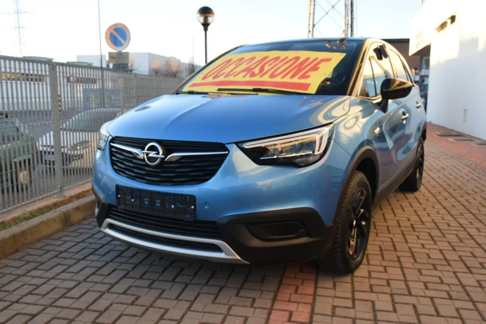 Opel Crossland 1.2 Turbo 12V 110 CV Start&Stop Edition Bleu - 1