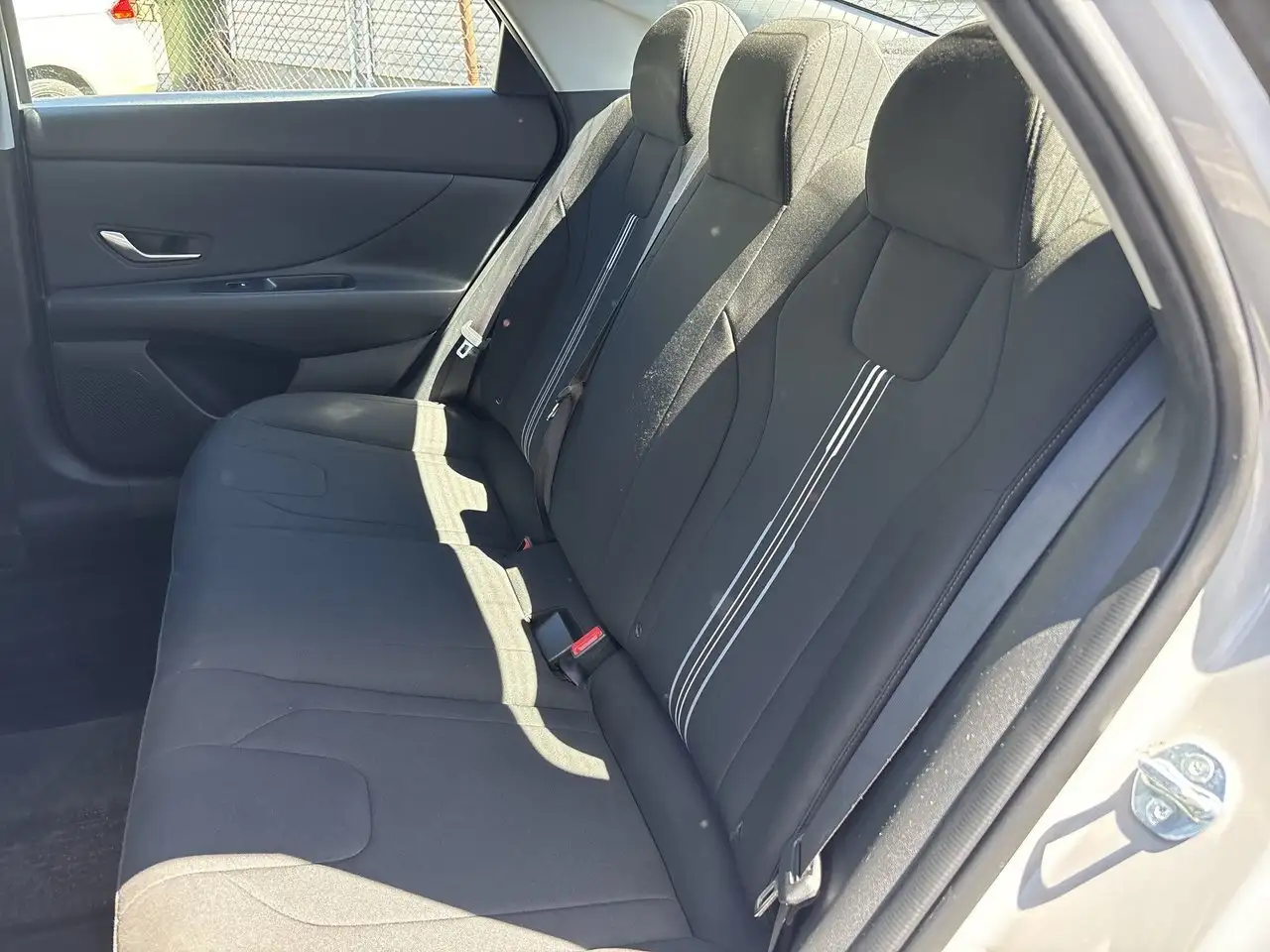 Hyundai ELANTRA снимка Hyundai ELANTRA