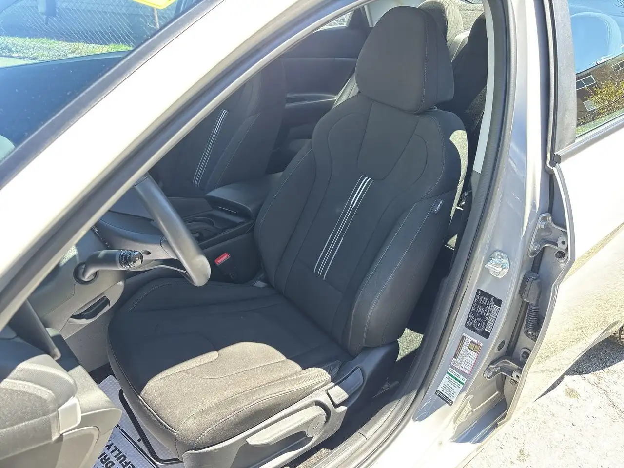 Hyundai ELANTRA снимка Hyundai ELANTRA