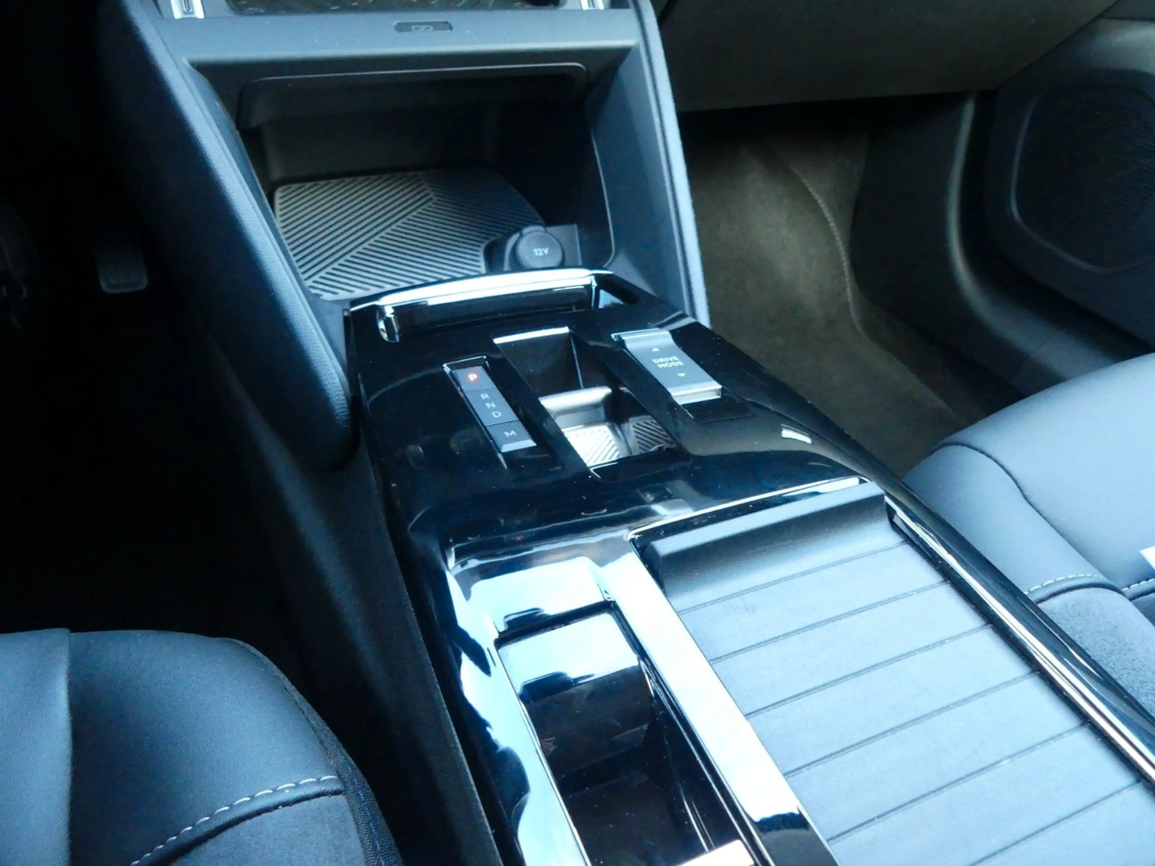 Citroen C4 Max Automatik *360 Grad Kamera* — photo 14