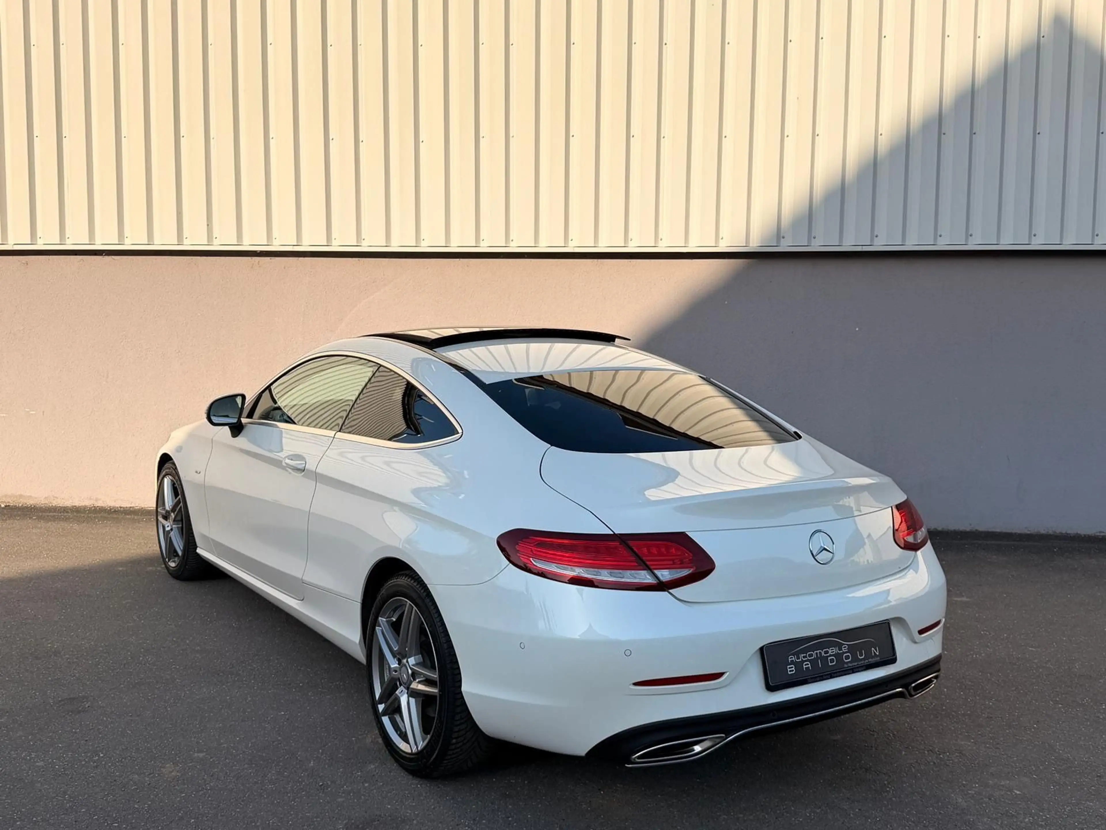 Mercedes-Benz C 300 Coupe Edition 1 LED Pano Navi Kamera — photo 7