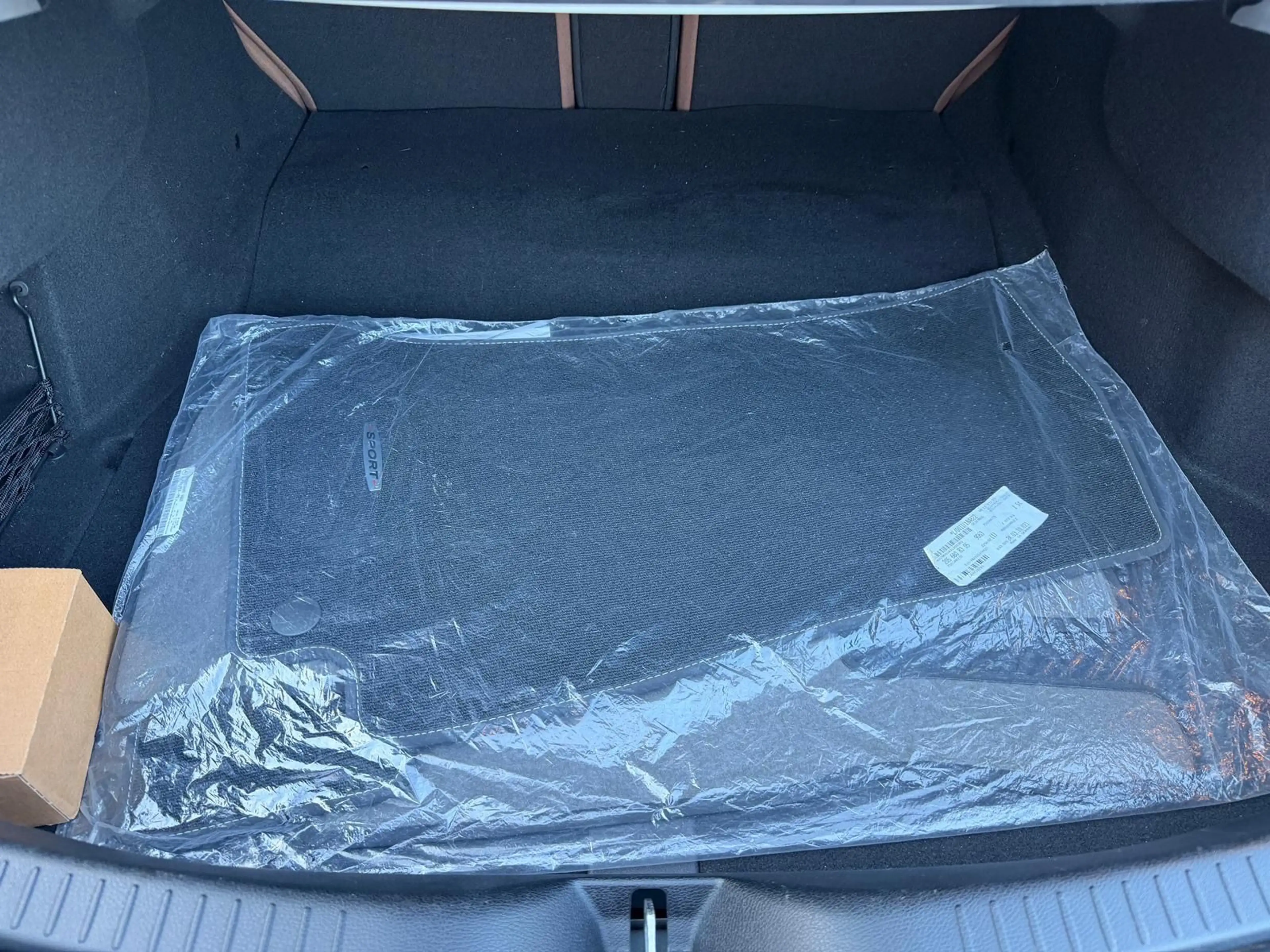 Mercedes-Benz C 300 Coupe Edition 1 LED Pano Navi Kamera — photo 14