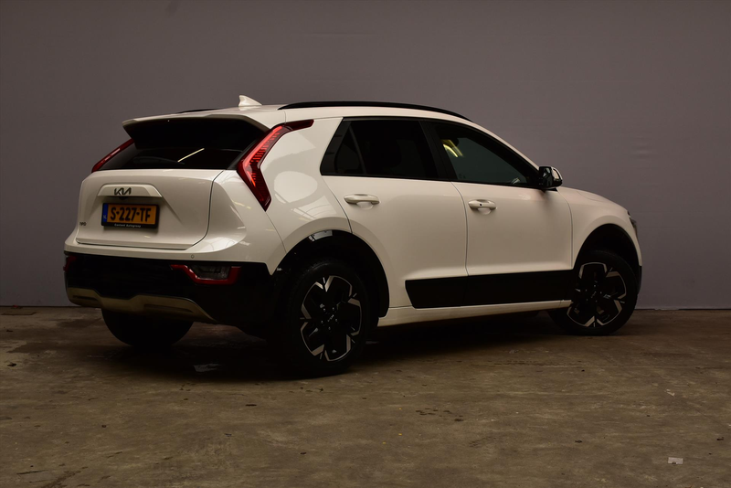 Kia e-Niro 64,8 kWh 204pk Aut DynamicLine \ 3 FASE | Trekhaak — photo 5