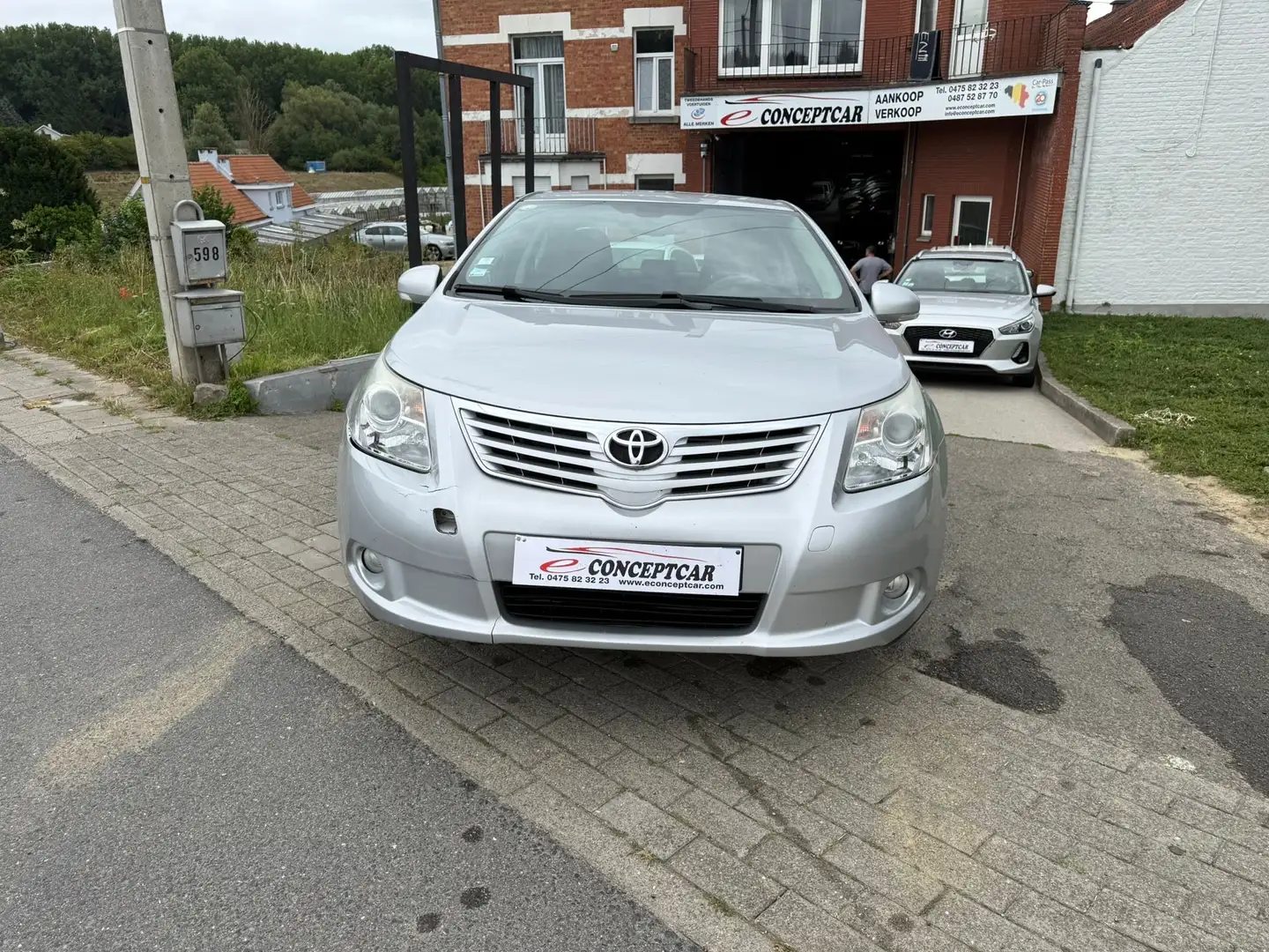 Toyota Avensis 1.6i Terra - 2