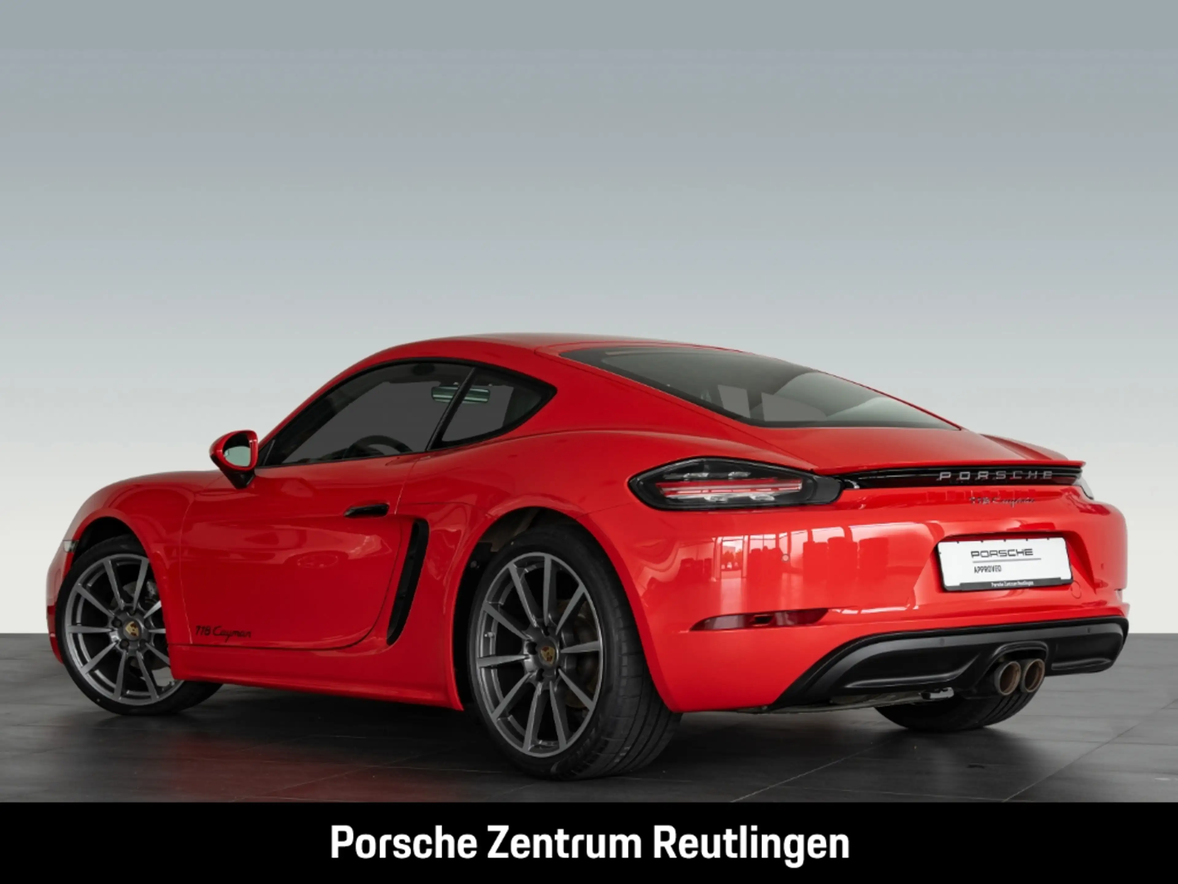 Porsche Cayman 718 — photo 3