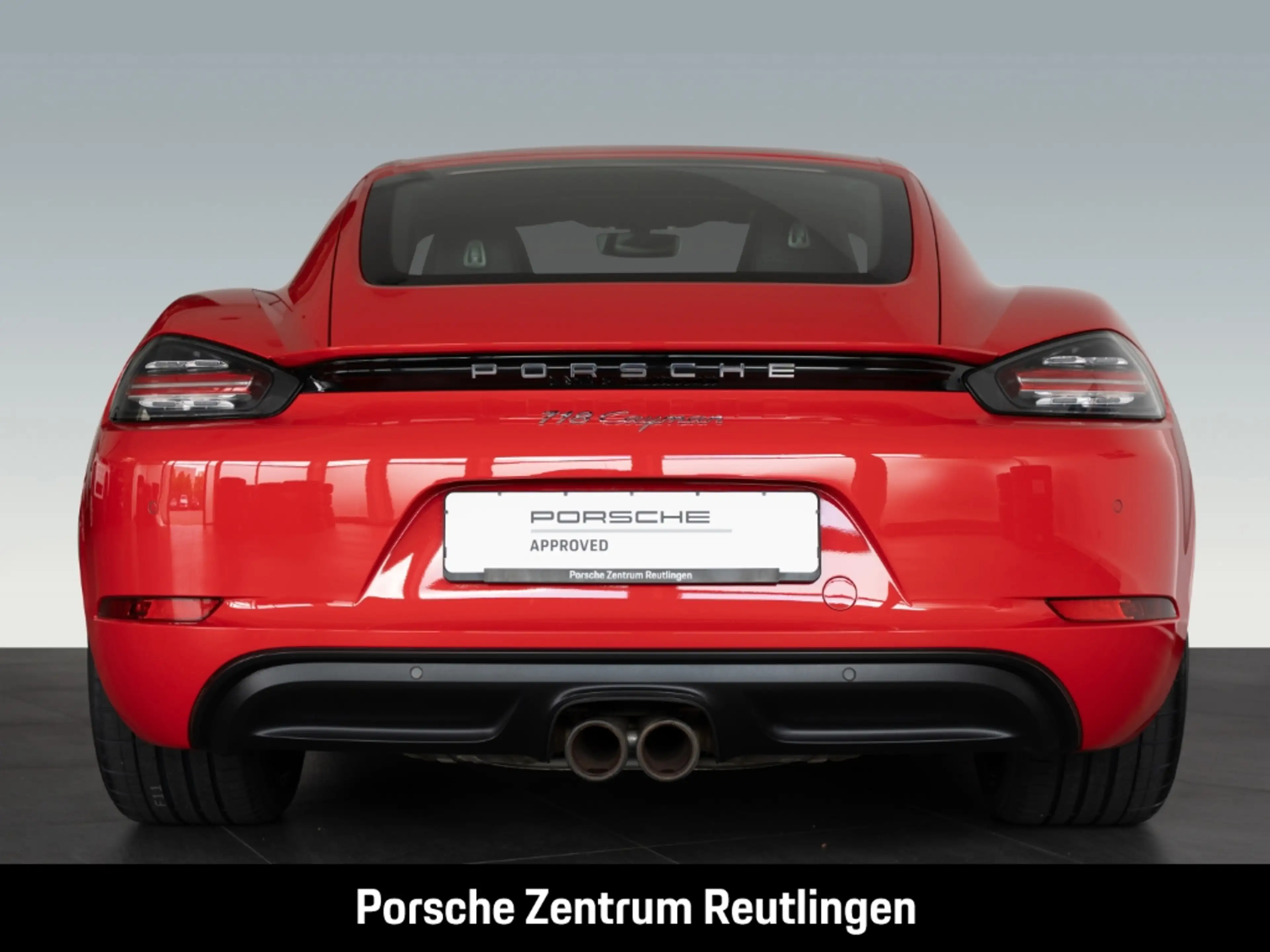 Porsche Cayman 718 — photo 8