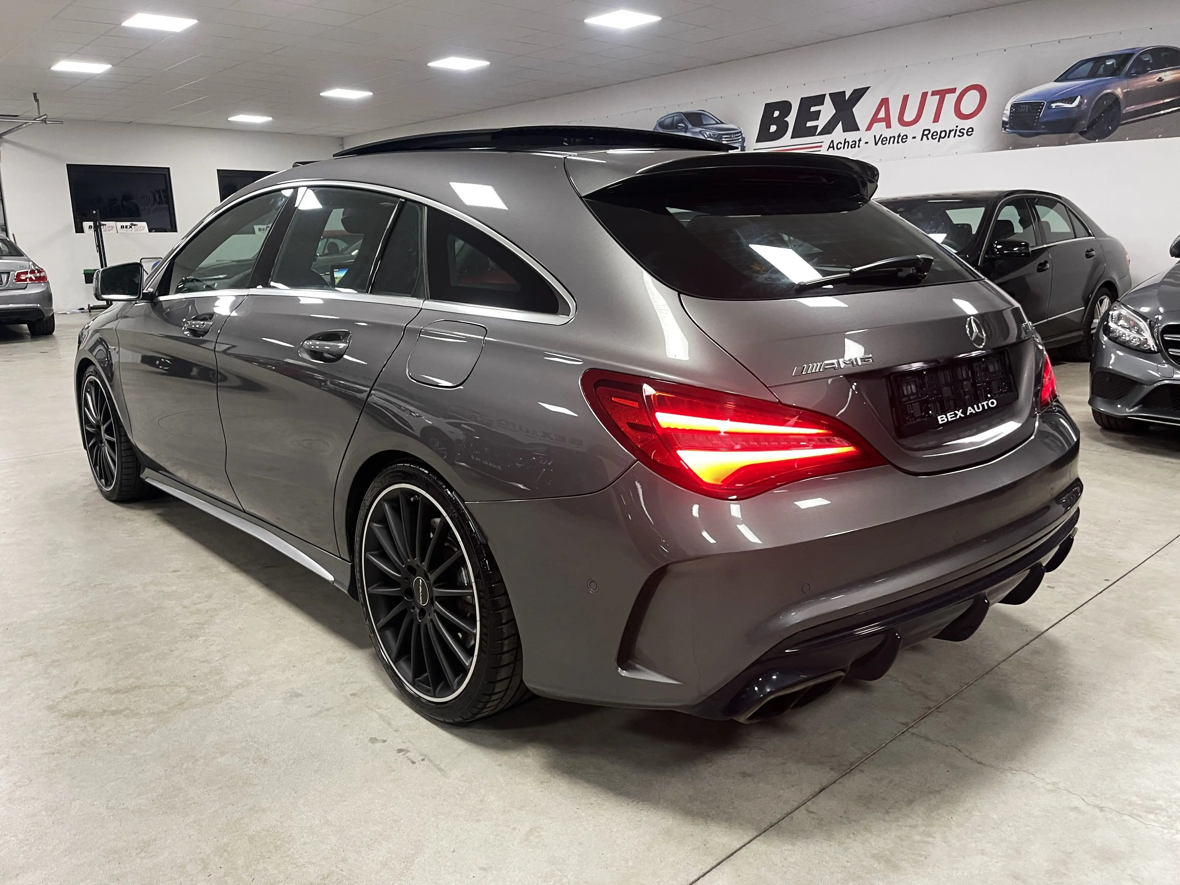 Mercedes-Benz CLA 45 AMG *TURBO 4-Matic*1ERPROP*BOITEAUTO*PANO*GARANTIE* — photo 10