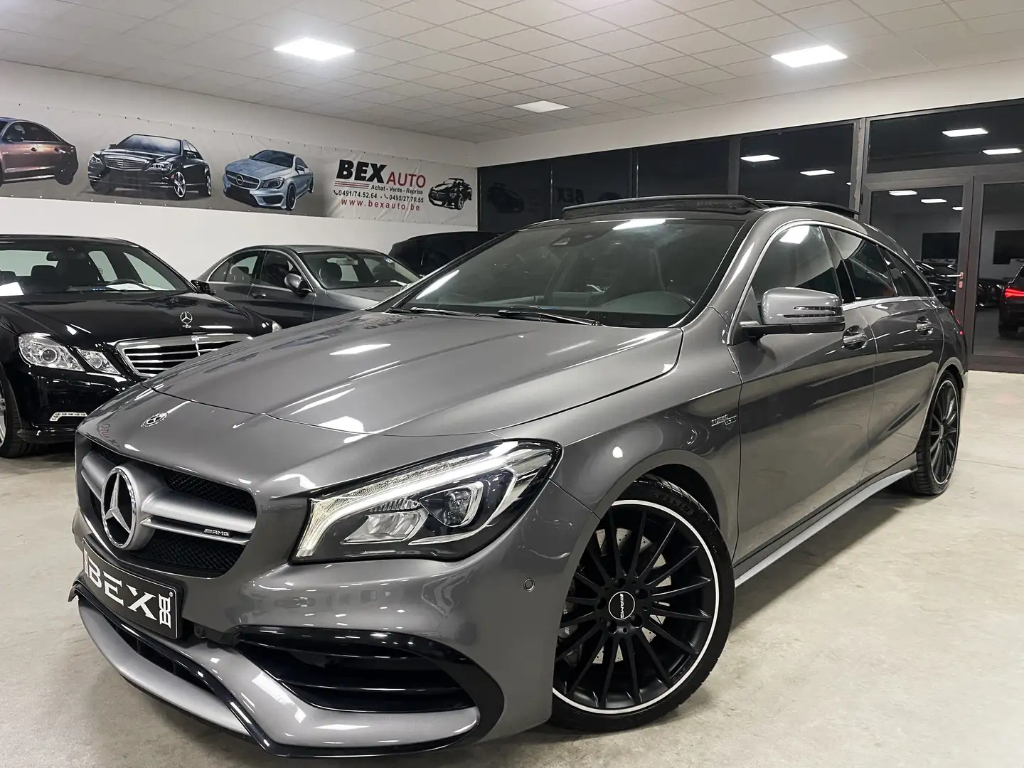 Mercedes-Benz CLA 45 AMG *TURBO 4-Matic*1ERPROP*BOITEAUTO*PANO*GARANTIE* Gris - 1