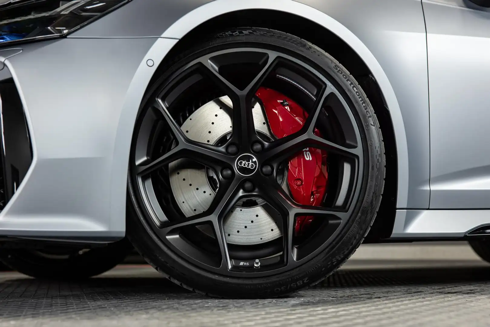 Audi RS6 4.0 TFSI quattro performance PANO B&O STHZ Argent - 2