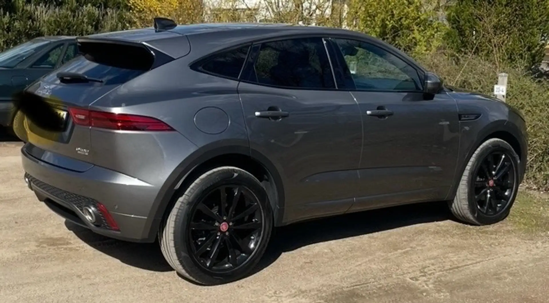 Jaguar E-Pace AWD Chequered Flag – Panoramadach | Sportsitze Grey - 1