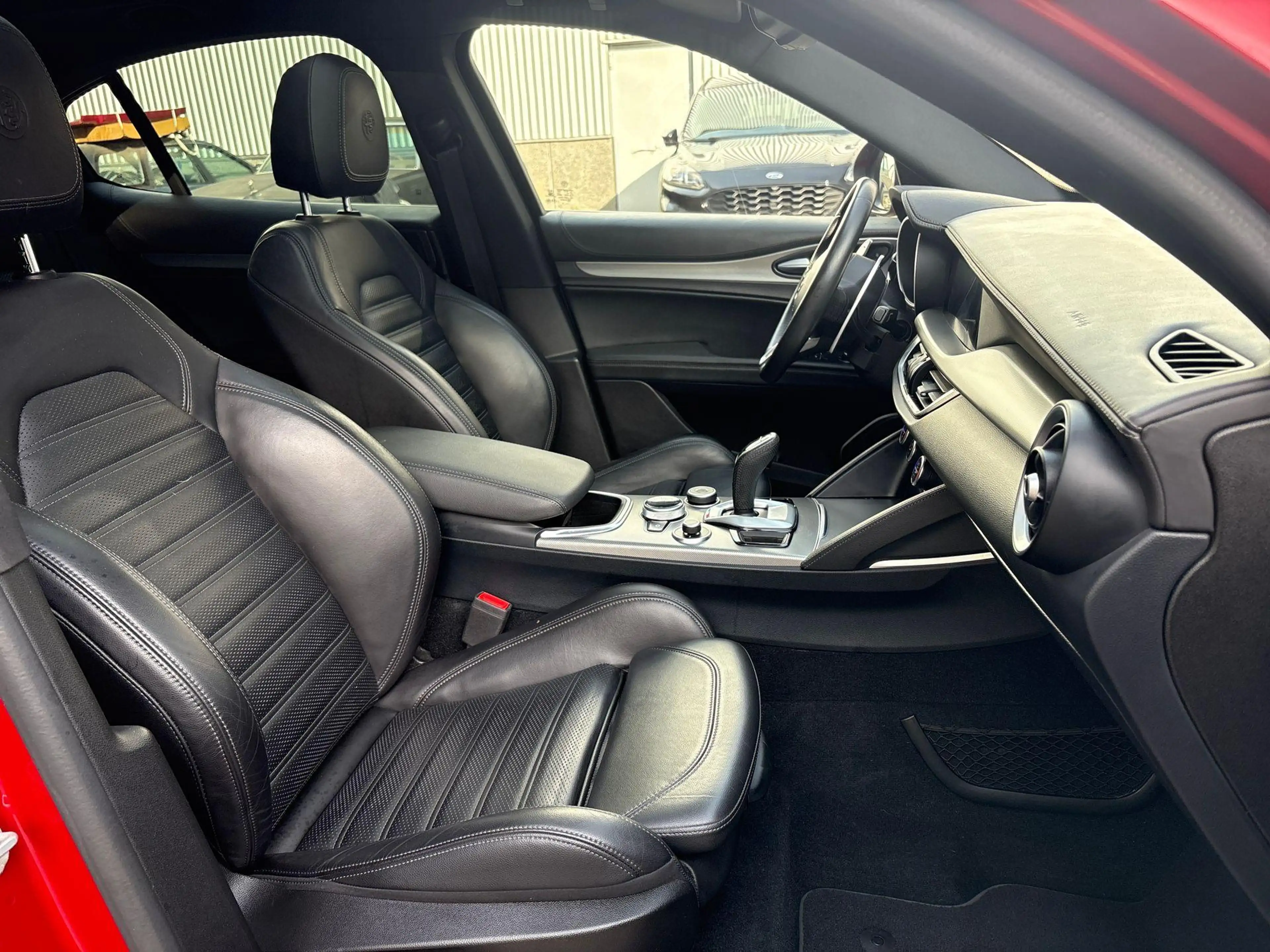 Alfa Romeo Stelvio 2.0 T 280 AWD Veloce Q4 | Schuifdak | Lederen Velo — photo 6