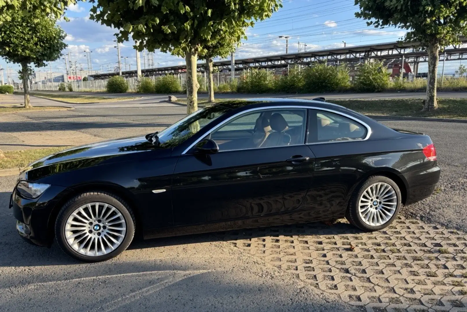 BMW 325 325i Coupé Österreich-Paket - 1
