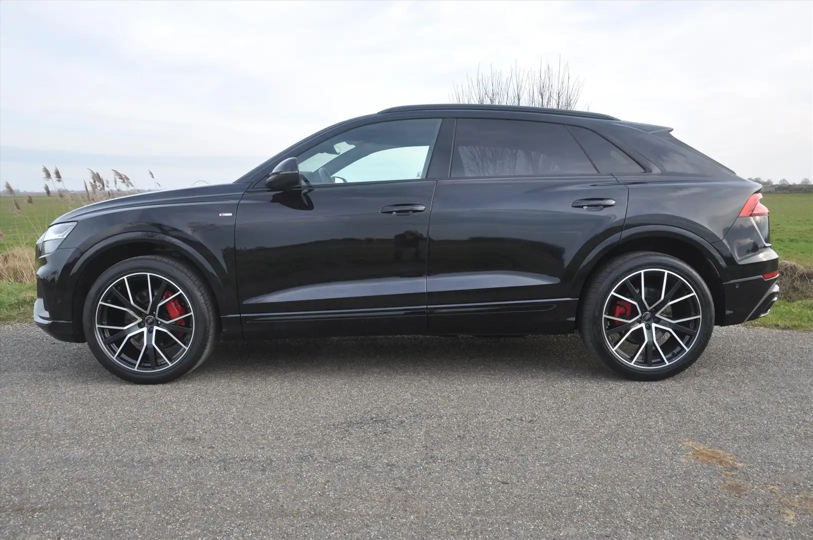 Audi Q8 5.0 TDI Quattro Tiptronic S-Line Zwart - 2