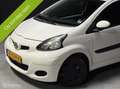 Toyota Aygo 1.0-12V Comfort - Airco - Nap - Elek pakket Wit - thumbnail 2