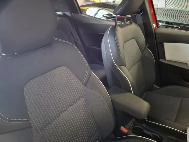 Renault Clio view 10