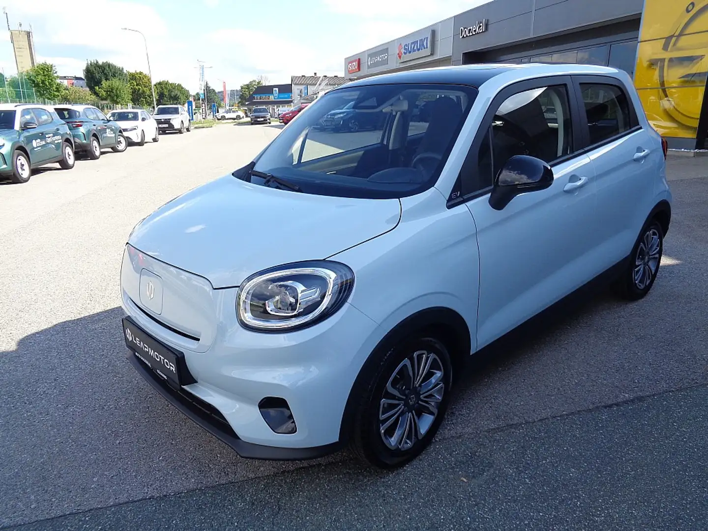 Leapmotor T03 Elektro 36kWh Blau - 1