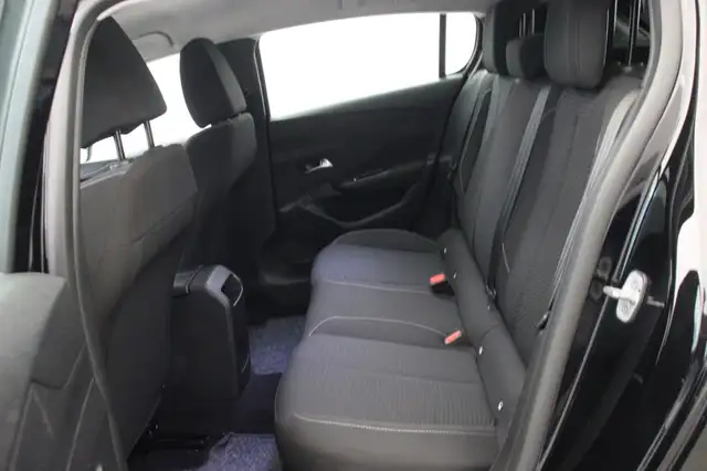 Peugeot 308 view 11