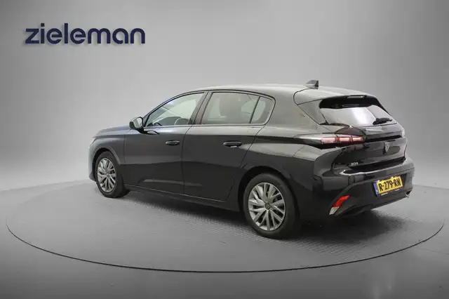 Peugeot 308 view 3