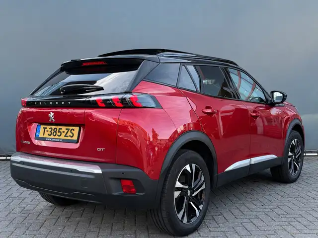 Peugeot E-2008 view 2
