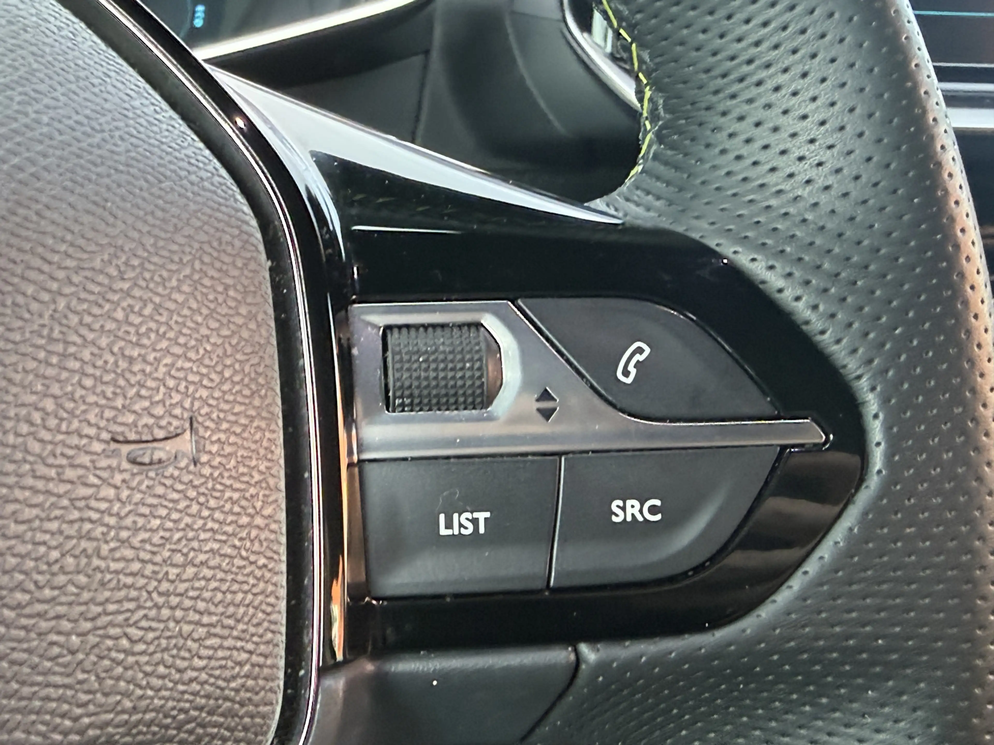 Peugeot e-2008 BWJ 2023 EV GT 136 PK 50 kWh PANO DAK | KEYLESS | — photo 15