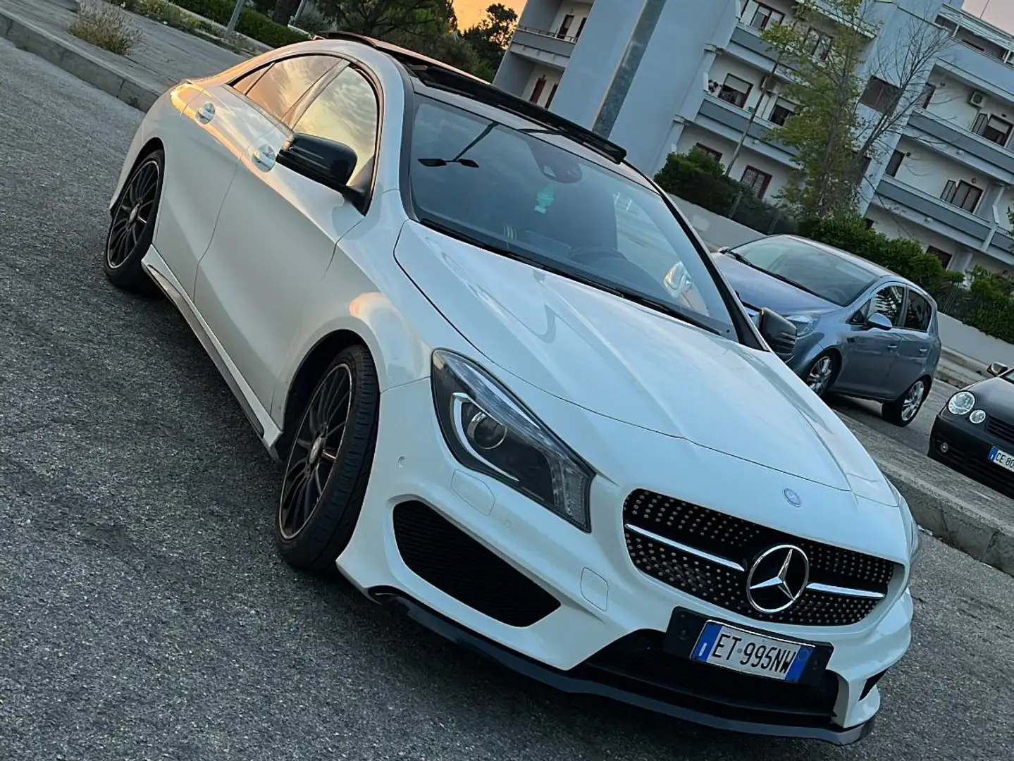 Mercedes-Benz CLA 220 CLA - C117 cdi Premium 170cv auto Bianco - 1