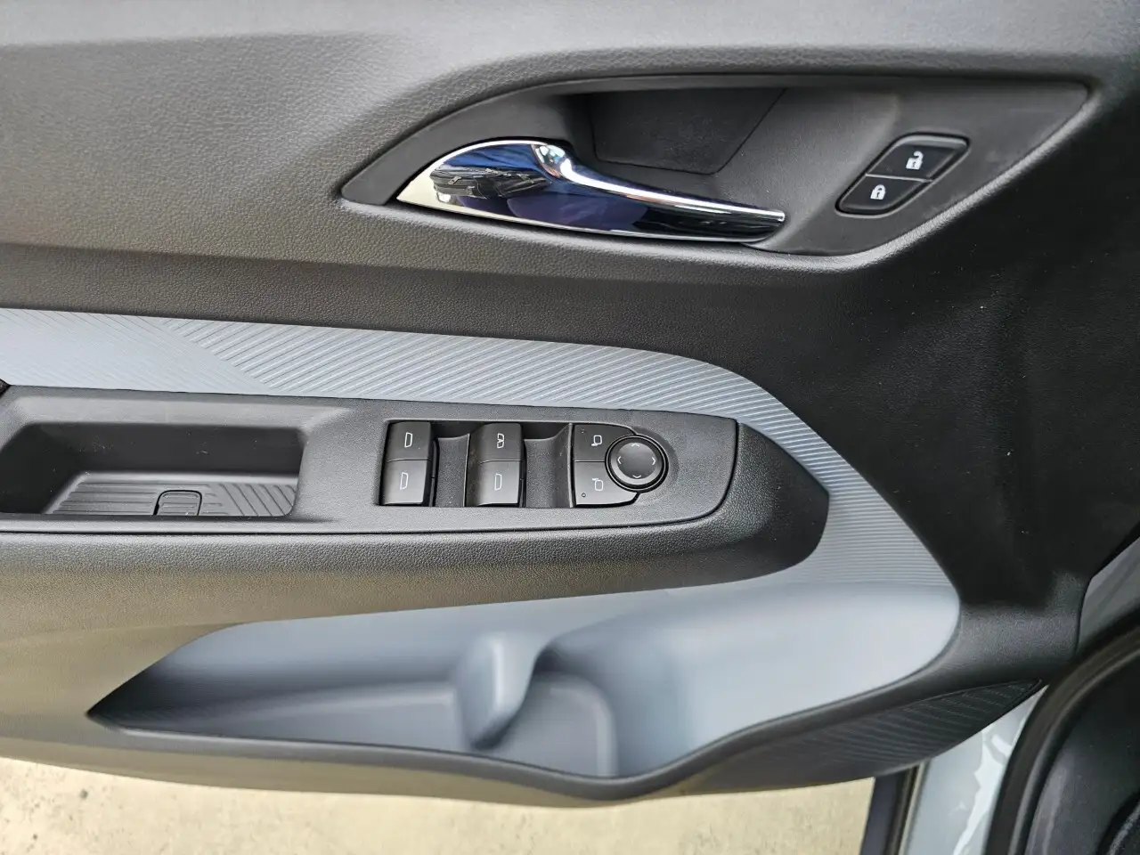 Chevrolet Bolt снимка Chevrolet Bolt