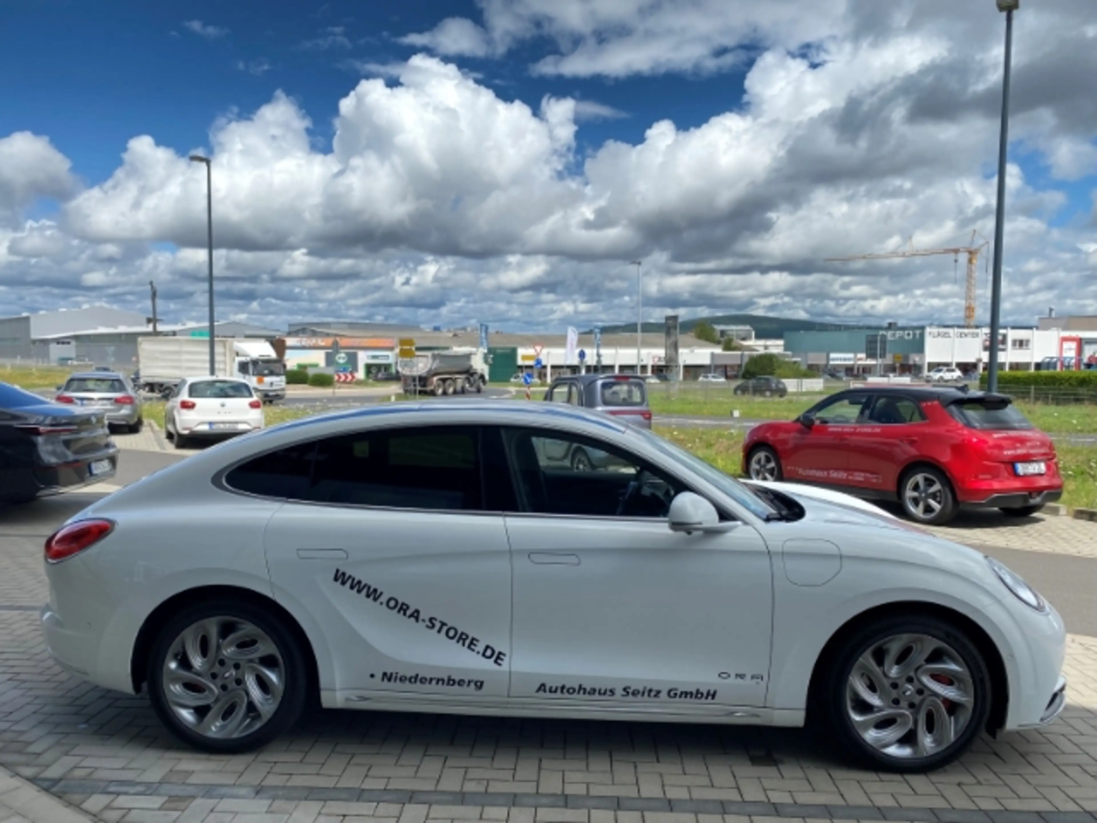 GWM ORA 07 GT AWD 86kWh SPORTFEELING DELUXE 300 kW Leistung! — photo 8