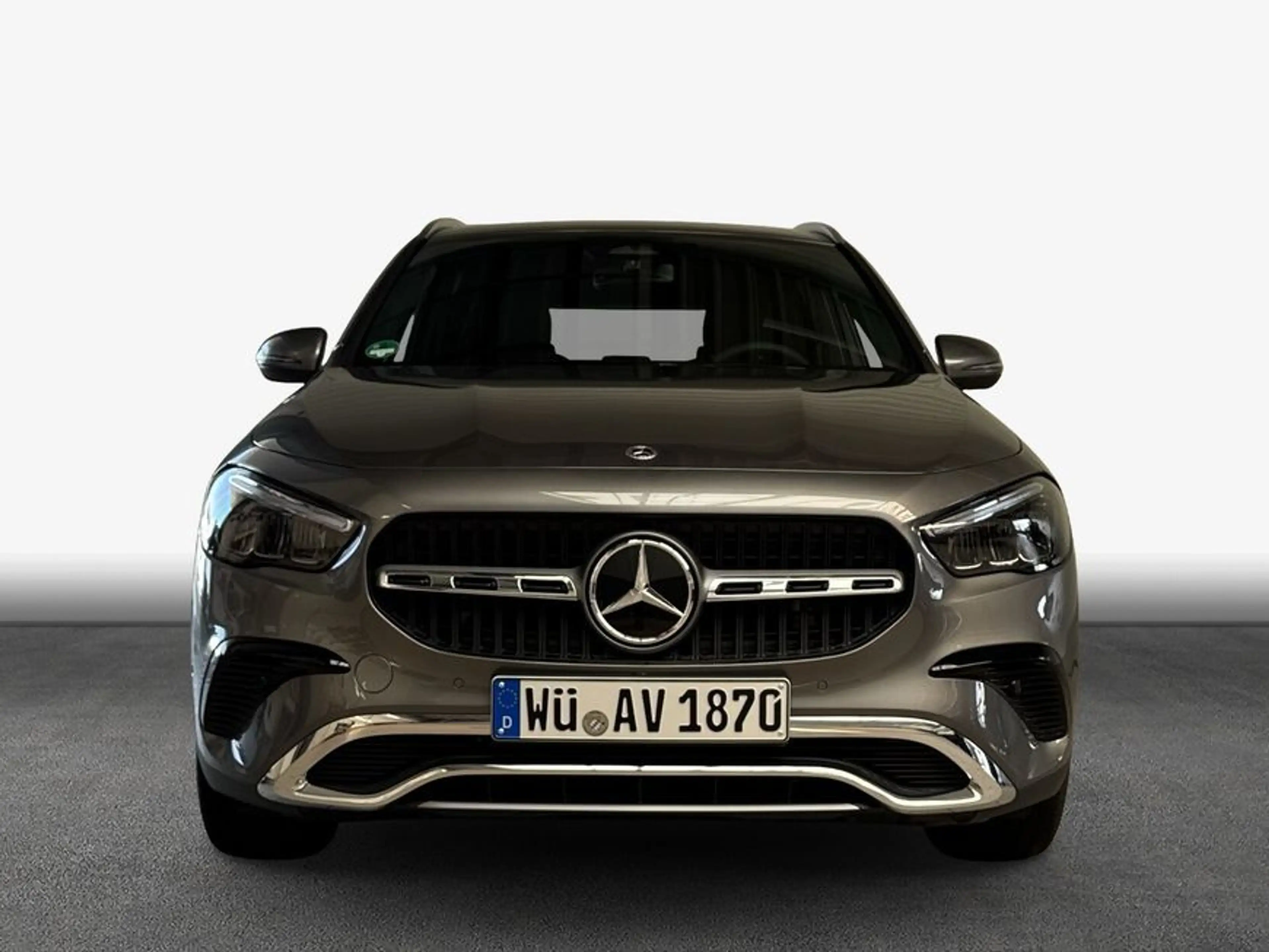 Mercedes-Benz GLA 180 GLA — photo 3