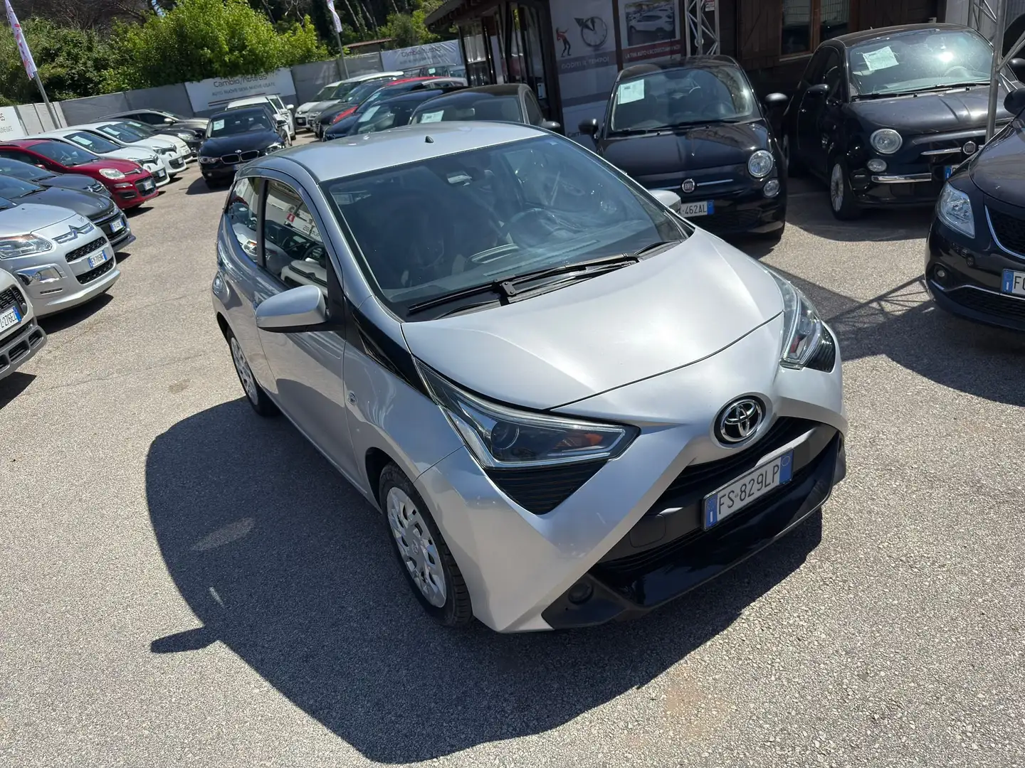 Toyota Aygo Aygo II 2018 5p 5p 1.0 x-play m-mt 72cv Bianco - 2