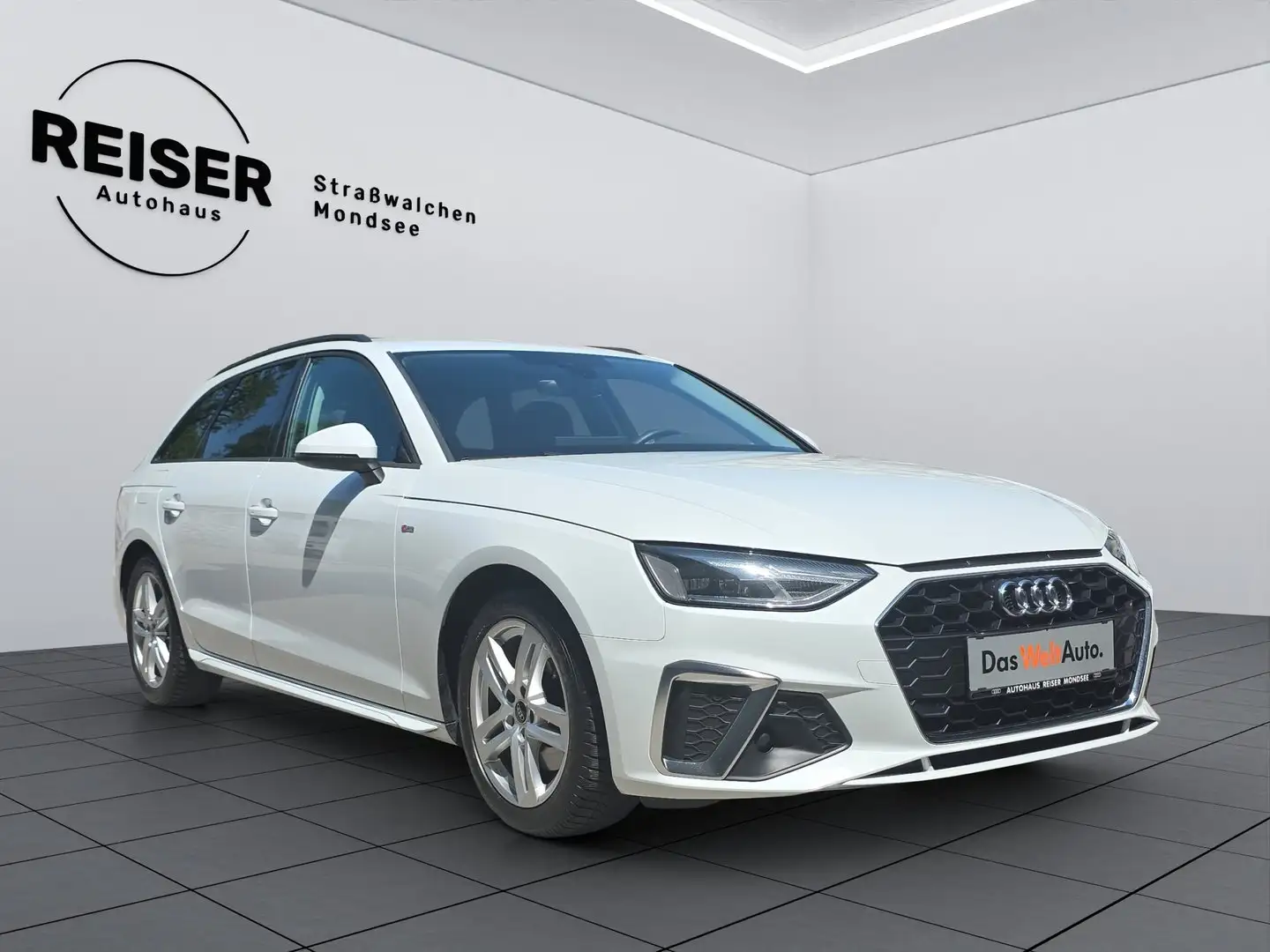 Audi A4 35 TDI S line Weiß - 2