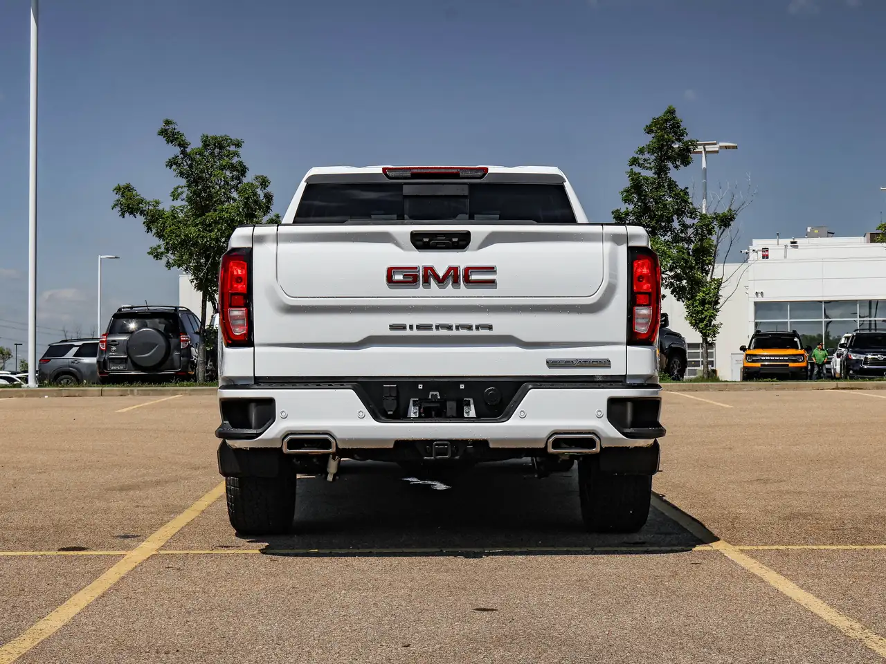 GMC Sierra 1500 photo GMC Sierra 1500