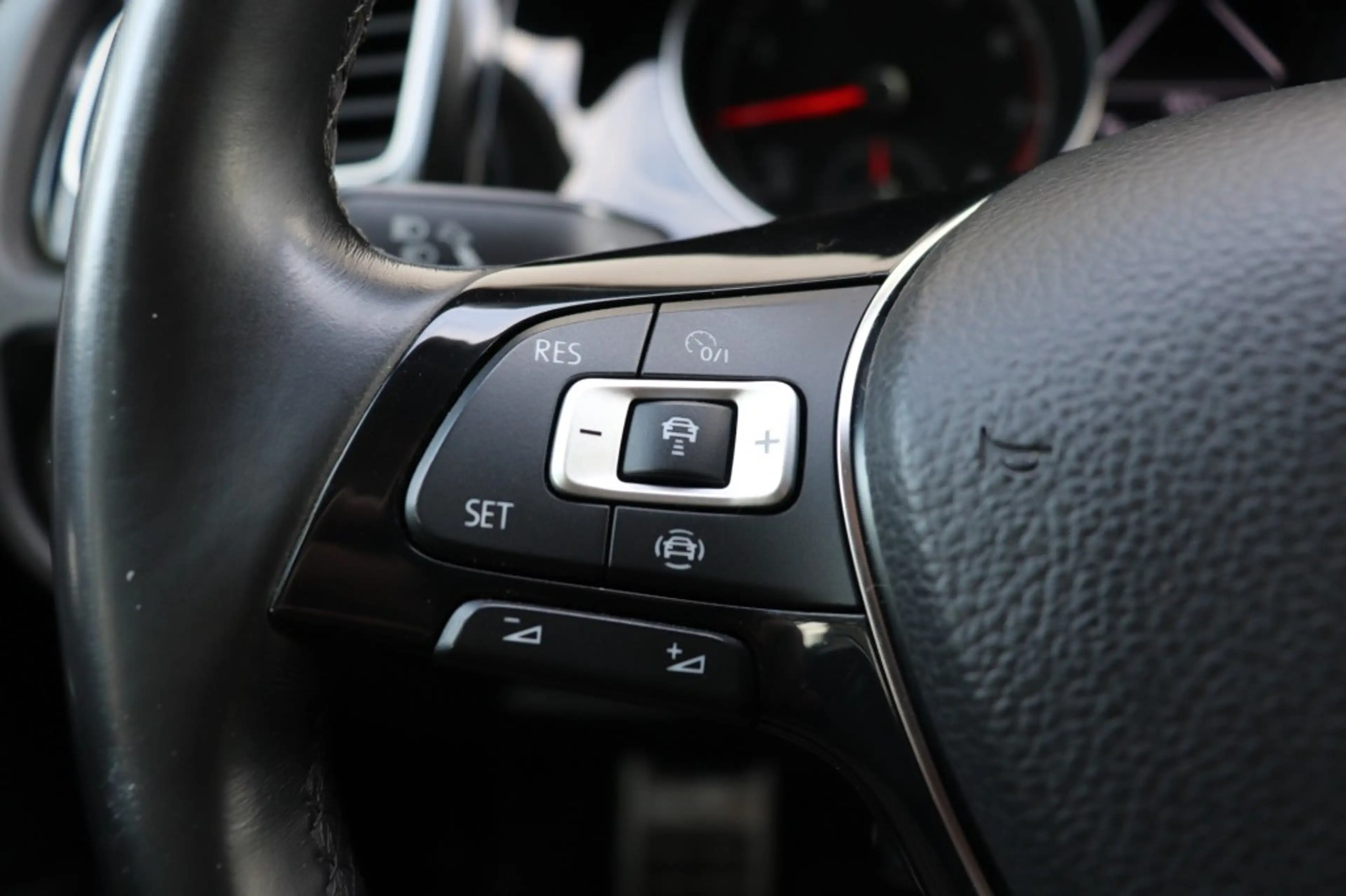 Volkswagen Golf 1.0 TSI 116PK IQ.LINE/LANE.ASSIST/BLIND.SPOT/ADAP. — photo 31