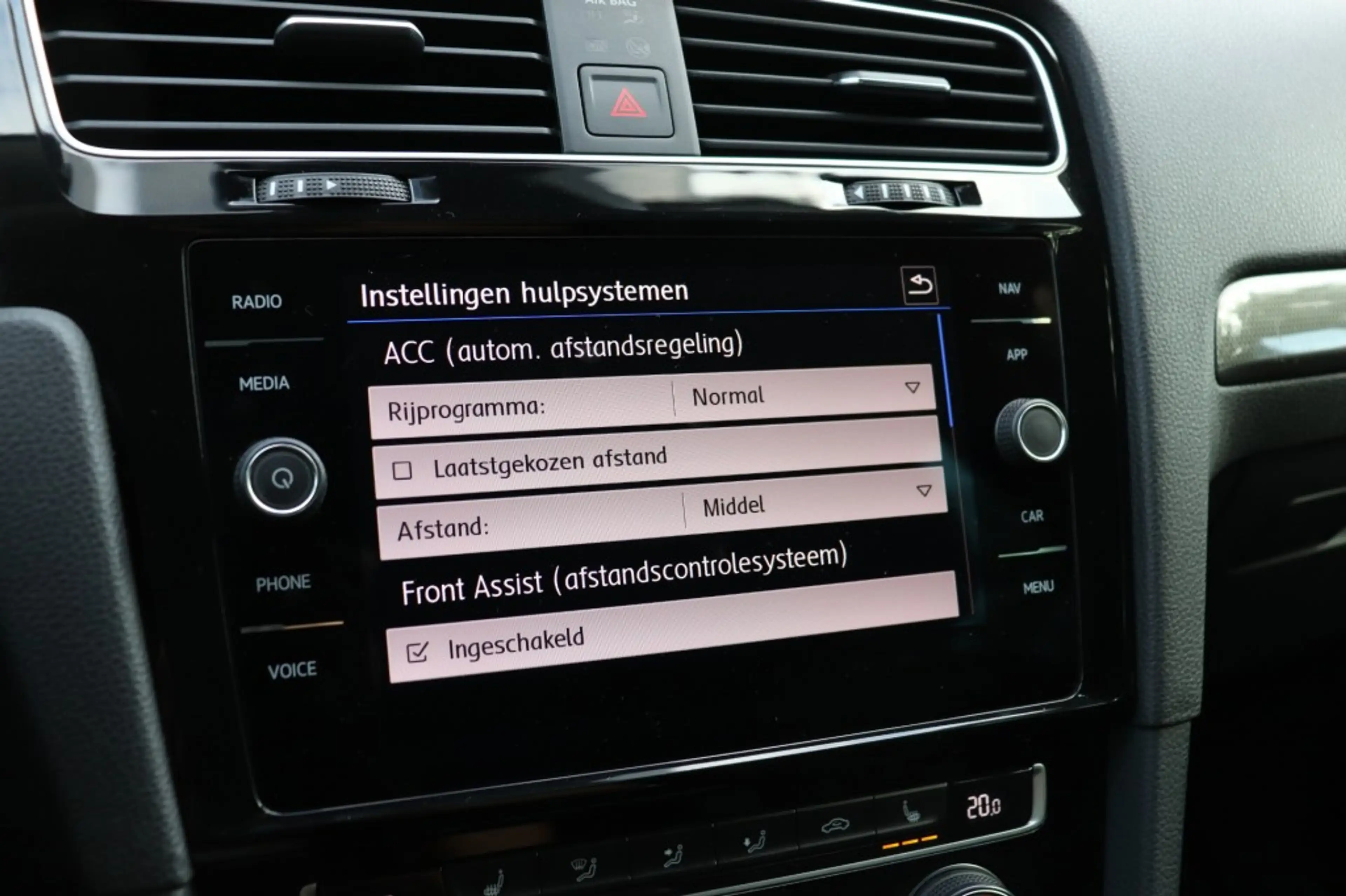 Volkswagen Golf 1.0 TSI 116PK IQ.LINE/LANE.ASSIST/BLIND.SPOT/ADAP. — photo 40