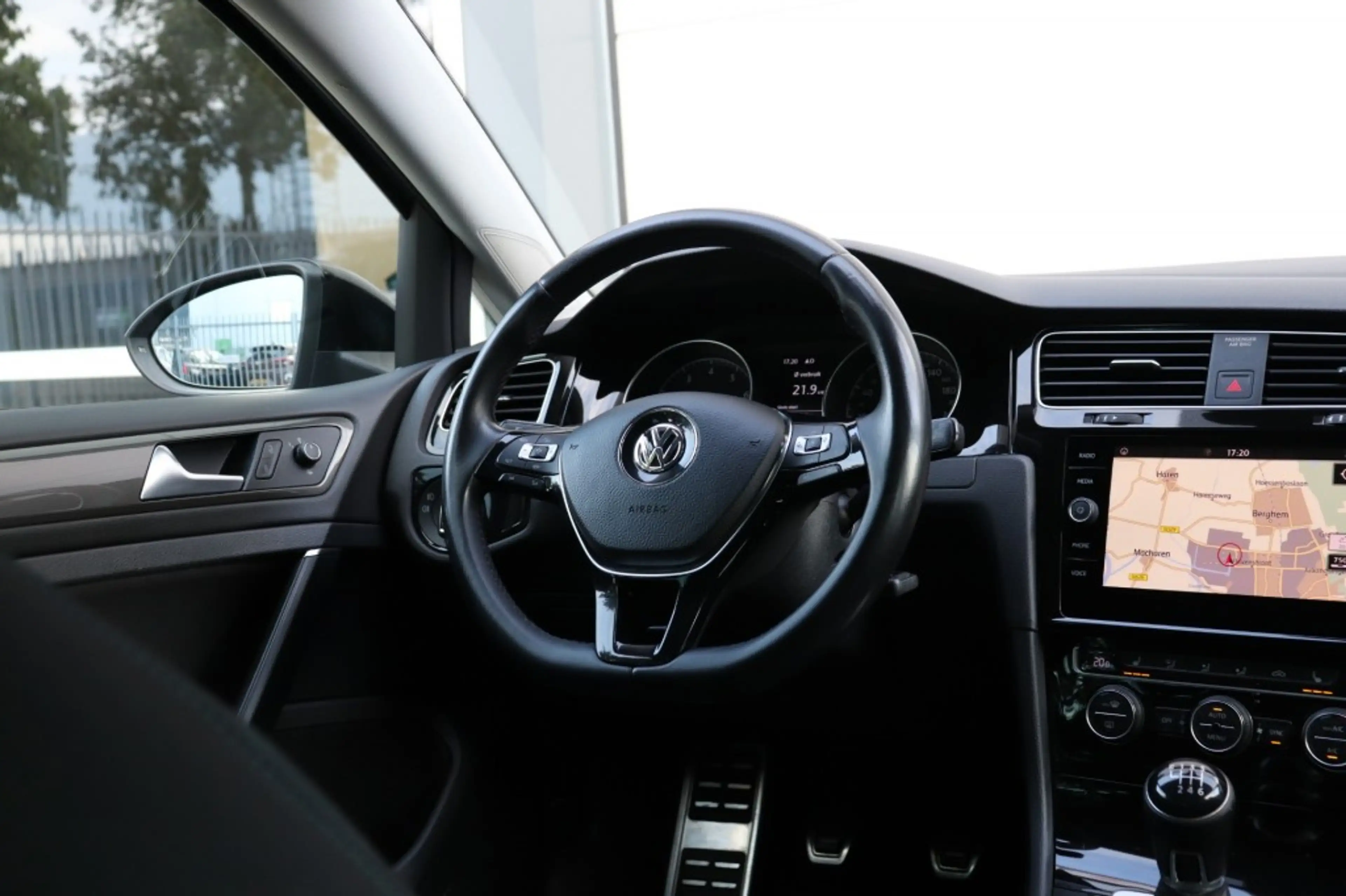 Volkswagen Golf 1.0 TSI 116PK IQ.LINE/LANE.ASSIST/BLIND.SPOT/ADAP. — photo 13